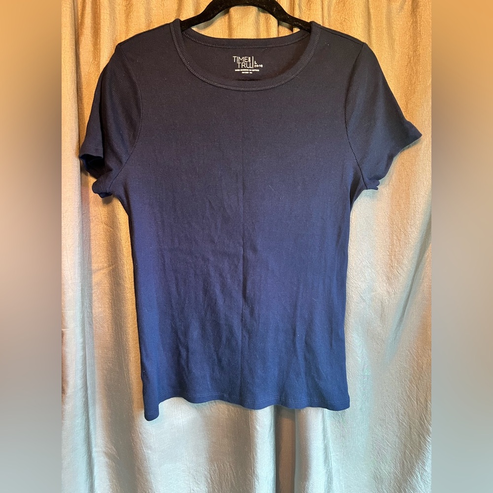 Time and Tru Navy Short Sleeve Tee